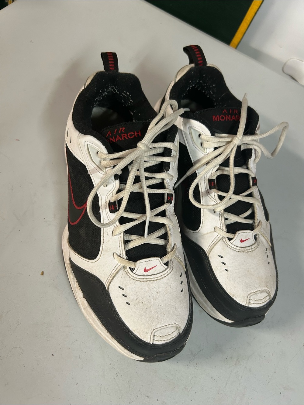 Nike Air Monarch IV Men's Size 10 4E Extra Wide Sneakers